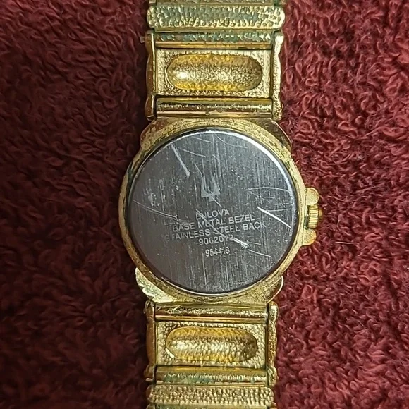 Bulova watch - Picture 3 of 3